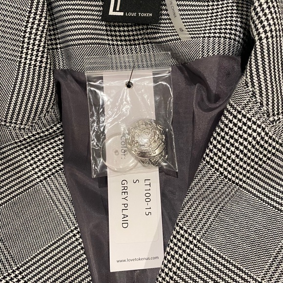 Grey and Black Plaid Double Breasted Blazer - Picture 2 of 3